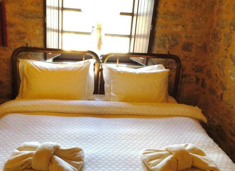 חדר בסיסי, Proselinos