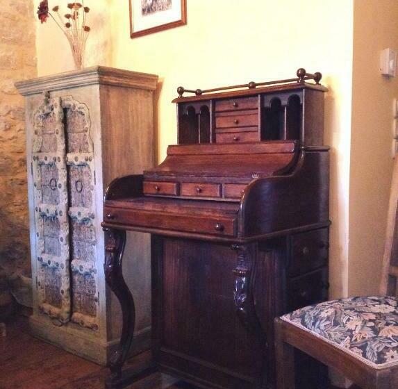 חדר בסיסי, Proselinos