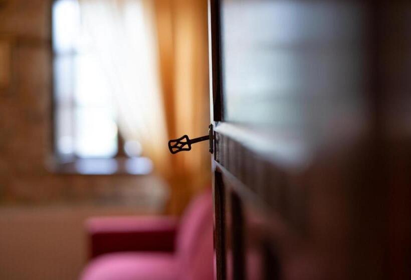 חדר דלוקס, Proselinos