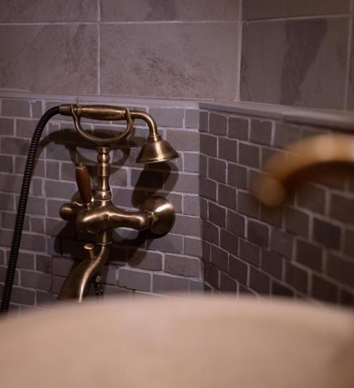 חדר סטנדרט, Proselinos