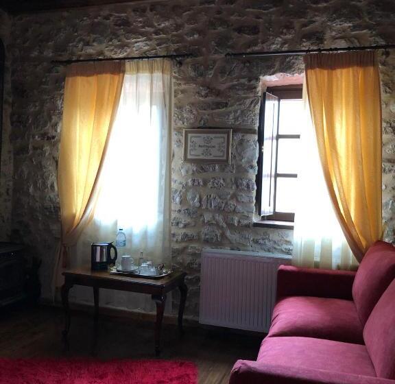 חדר דלוקס, Proselinos