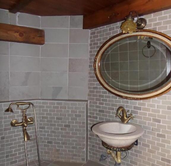 חדר סטנדרט, Proselinos