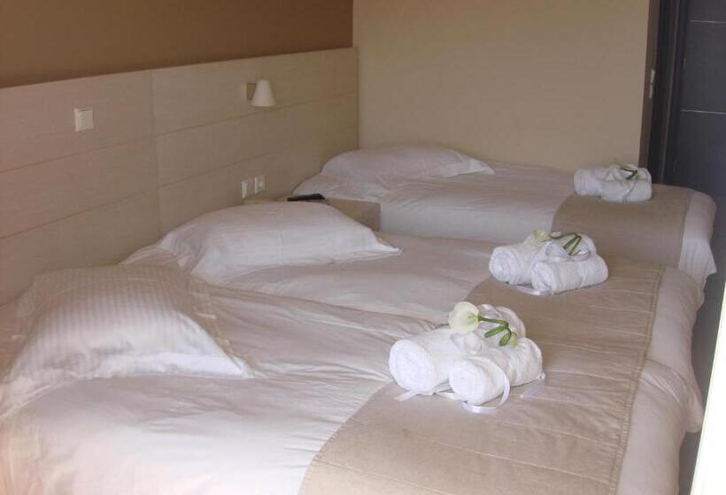 수피리어 트리플 룸, Siviris Golden Beach