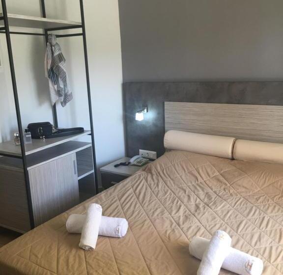 Семейный Номер, Siviris Golden Beach