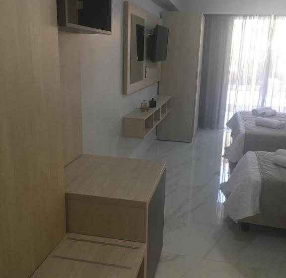 Трехместный Номер Deluxe, Siviris Golden Beach