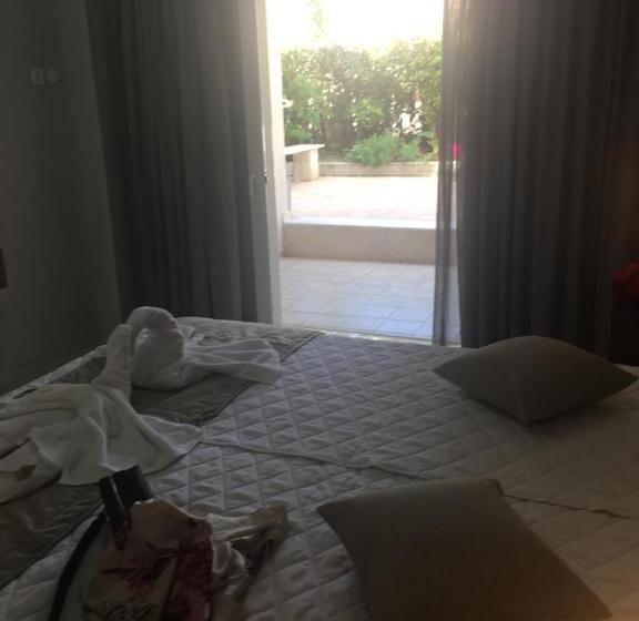 디럭스 룸, Siviris Golden Beach