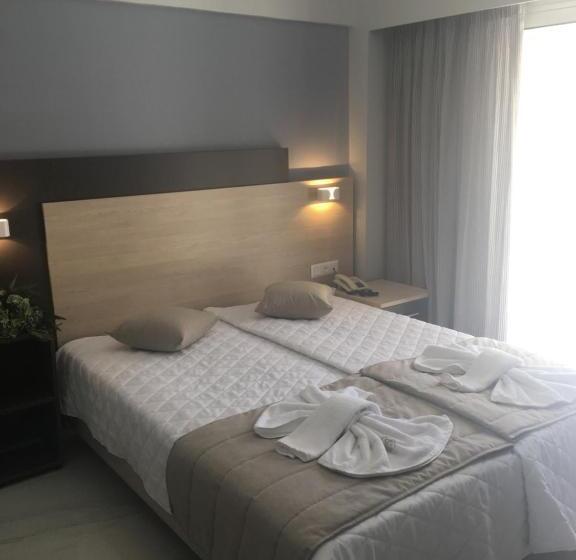 디럭스 패밀리 룸, Siviris Golden Beach