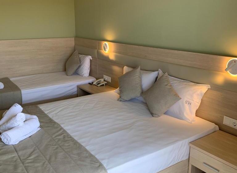 트리플 클래식 룸, Siviris Golden Beach