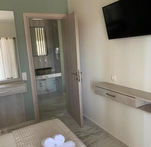 패밀리 스위트, Siviris Golden Beach