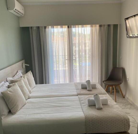 패밀리 스위트, Siviris Golden Beach