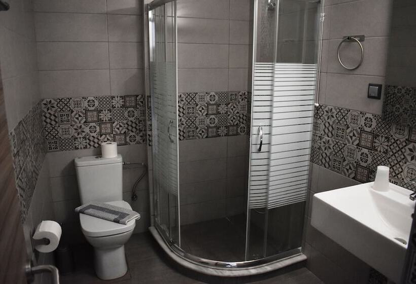 Студия Superior, Studios Spiros Parga