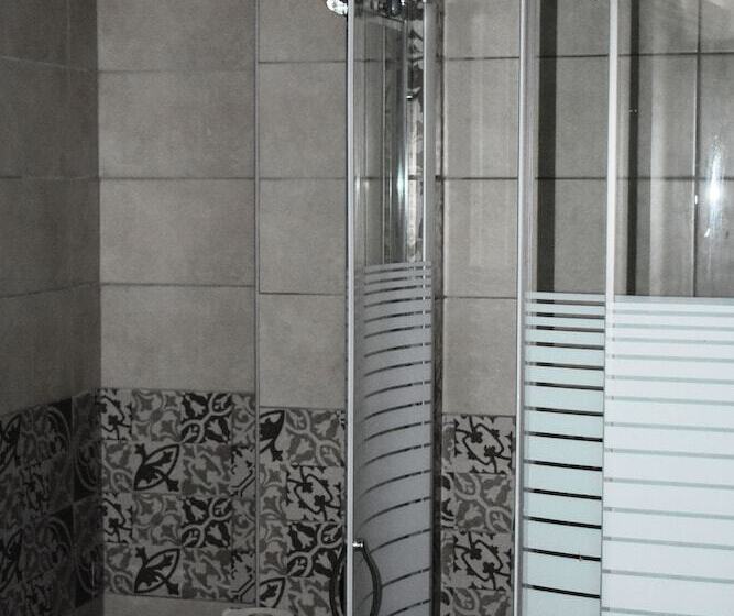 Студия Superior, Studios Spiros Parga