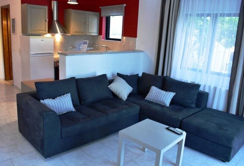 Апартаменты Superior 2 Спальни, Studios Spiros Parga