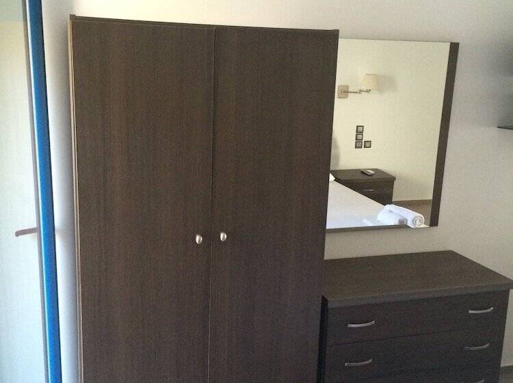 Студия Superior, Studios Spiros Parga