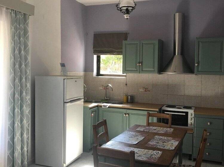 Апартаменты Superior 2 Спальни, Studios Spiros Parga