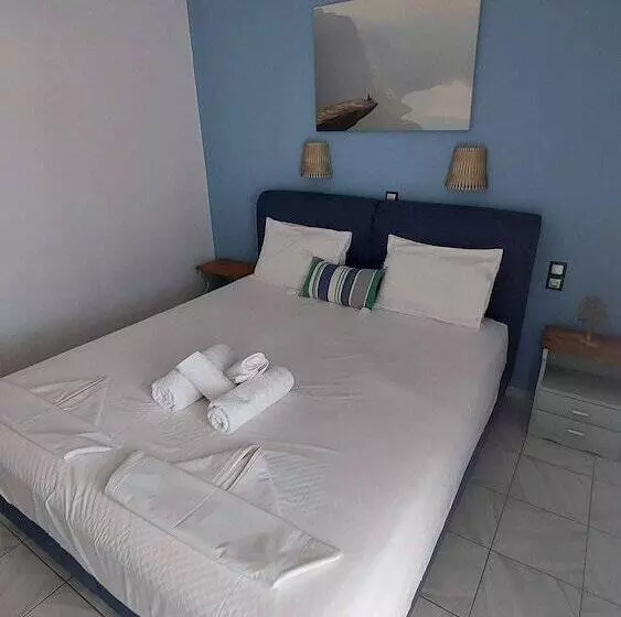 Studio Standard, Studios Spiros Parga