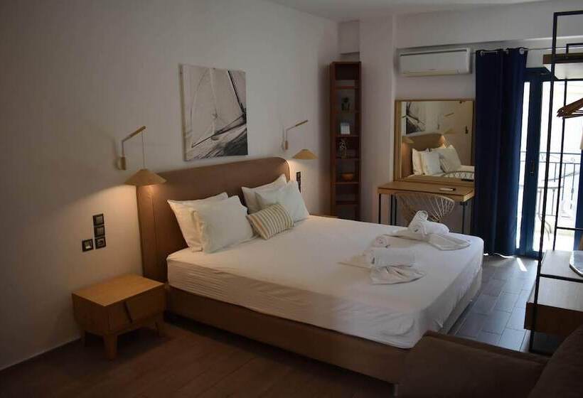 Студия Superior, Studios Spiros Parga