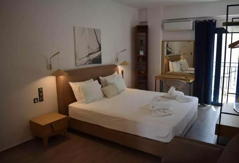 Studio Supérieur, Studios Spiros Parga