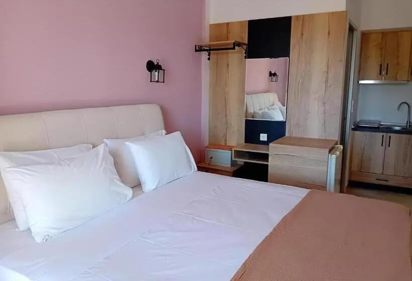Studio Standard Lit King Size, Studios Spiros Parga