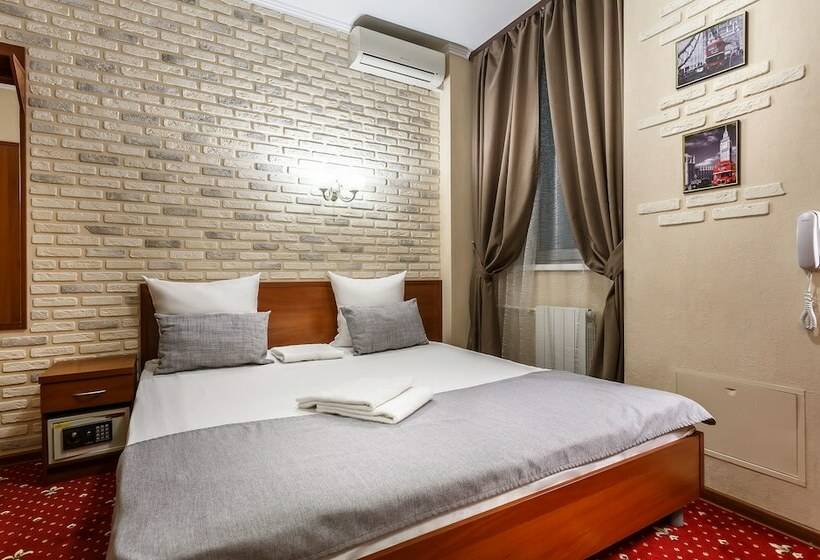 اتاق راحتی, Mayak Hotel
