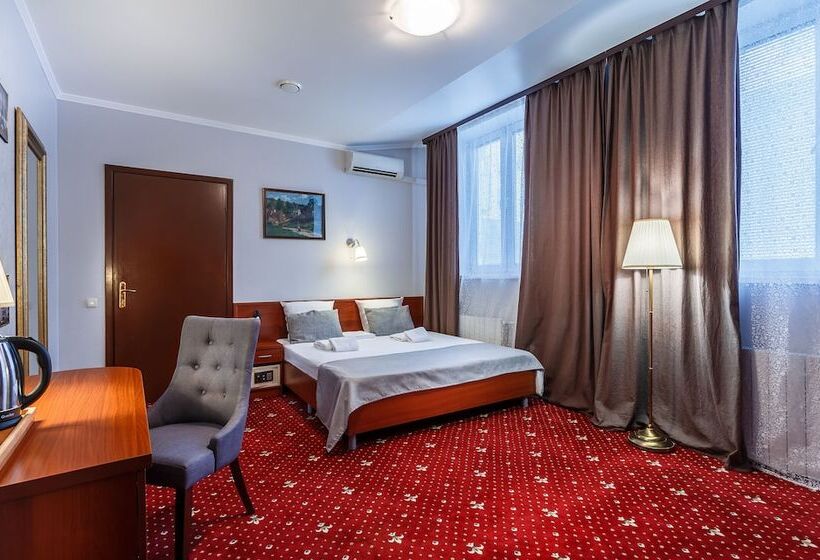 سوییت, Mayak Hotel