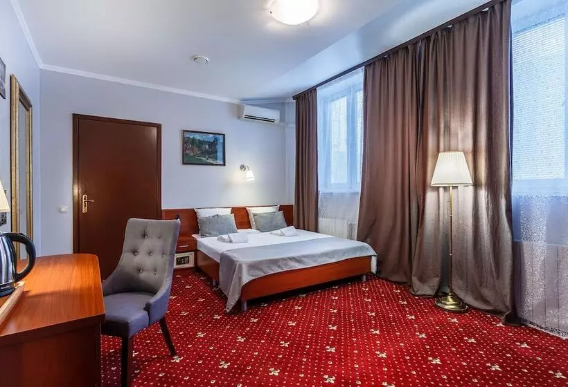 سوییت, Mayak Hotel
