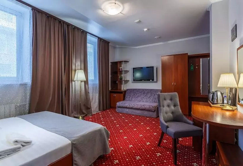 سوییت, Mayak Hotel