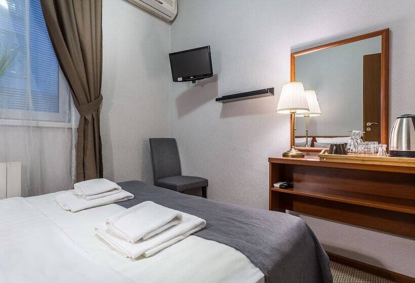 اتاق اکونومی, Mayak Hotel