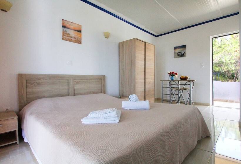 סטודיו סטנדרט מיטה זוגית, Paradis Studios