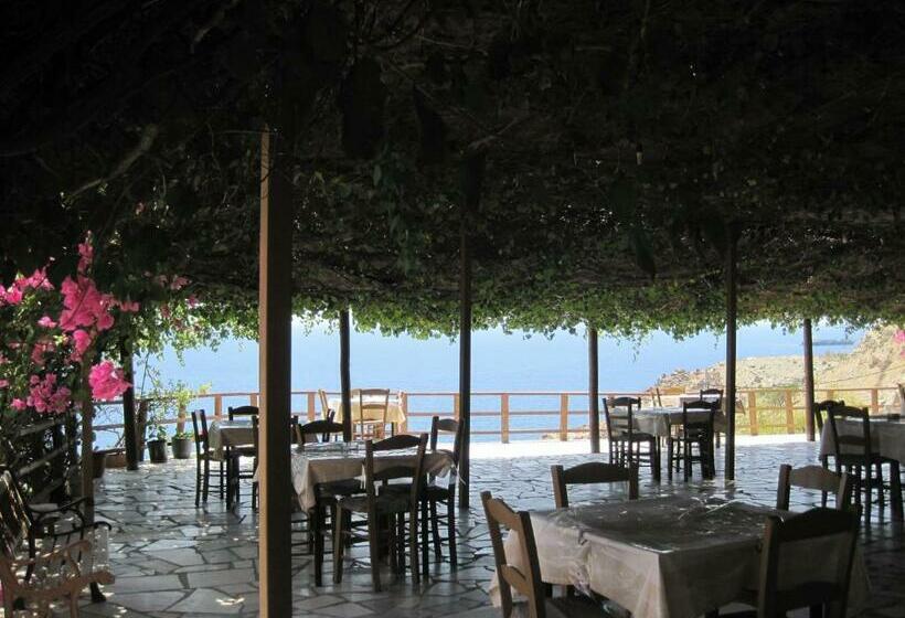 Студия Стандарт, Sfinias Apartments