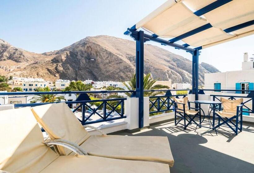 プールの見えるデラックスルーム, Anezina Villas