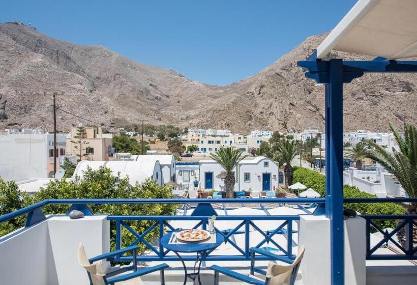 プールの見えるデラックスルーム, Anezina Villas