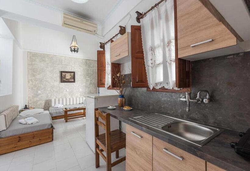 プールの見える１ベッドルームアパートメント, Anezina Villas