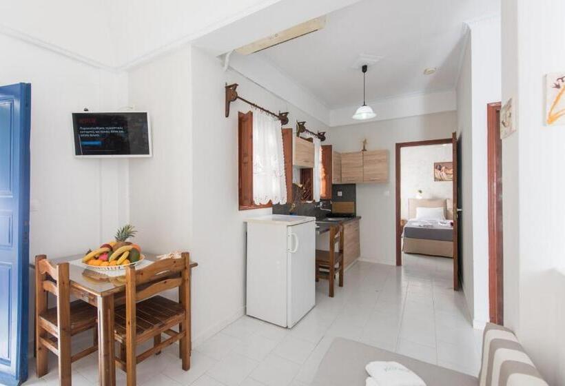 プールの見える１ベッドルームアパートメント, Anezina Villas