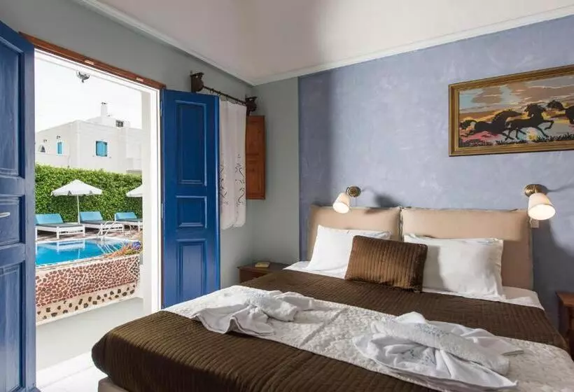 Family flat with pool view, Anezina Villas