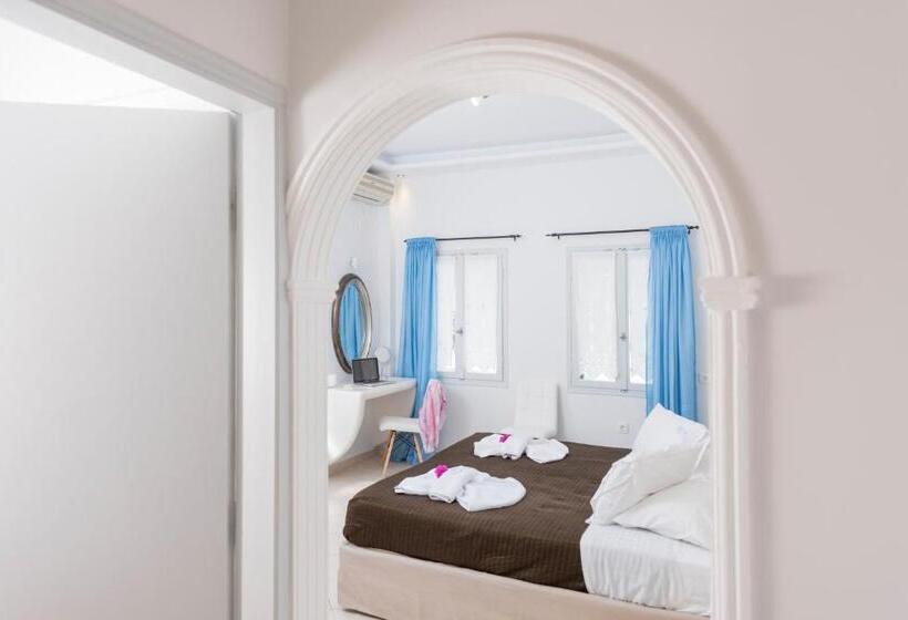 プールの見えるデラックスルーム, Anezina Villas