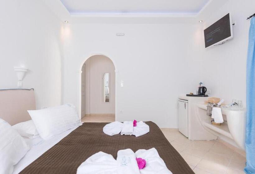 プールの見えるデラックスルーム, Anezina Villas