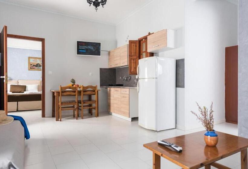 Family flat with pool view, Anezina Villas