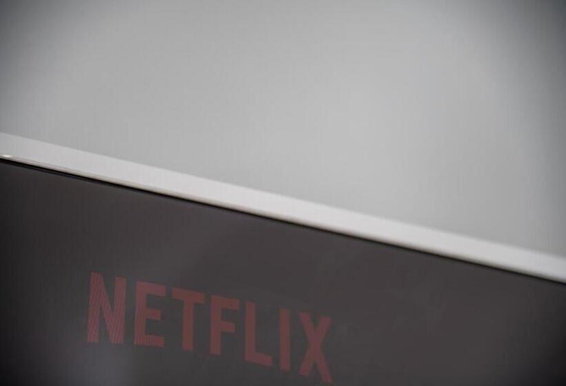 プールの見えるデラックスルーム, Anezina Villas