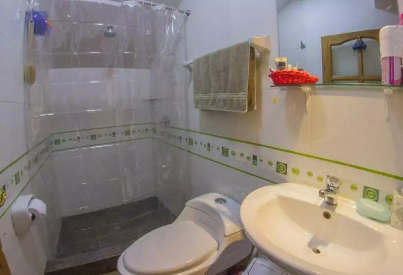 اتاق استاندارد, Parwa Guest House