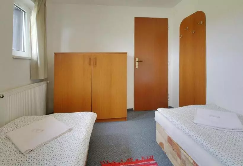 スタンダード４人部屋, Horský Hotel žižkova Bouda