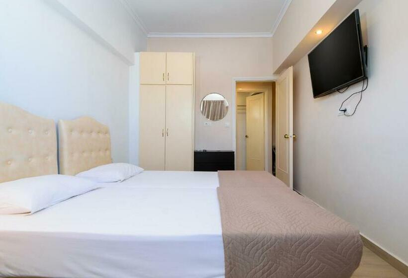 Четырехместный Номер Стандарт, Archontiki City