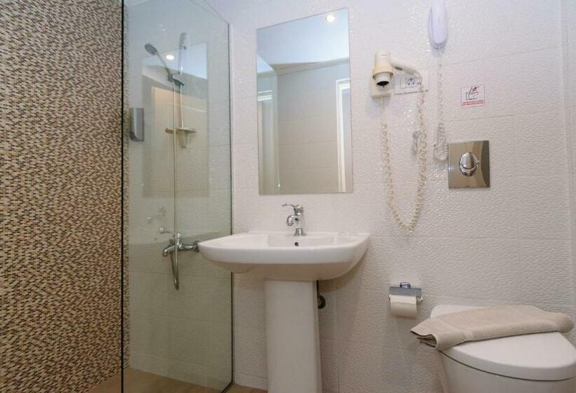 Номер Стандарт Двуспальная Кровать, Archontiki City