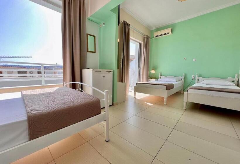 Трехместный Номер Стандарт с Балконом, Archontiki City