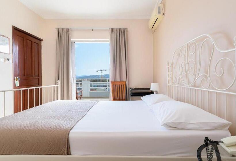 Номер Стандарт Индивидуальный, Archontiki City