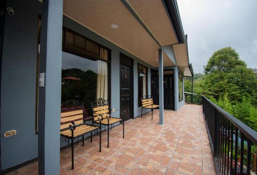 4 Bett Standardzimmer, Cabinas Eddy B&b