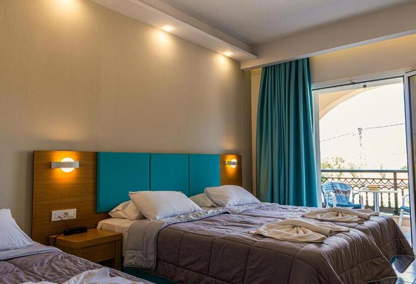 스탠다드 트리플 룸, Denny S Inn