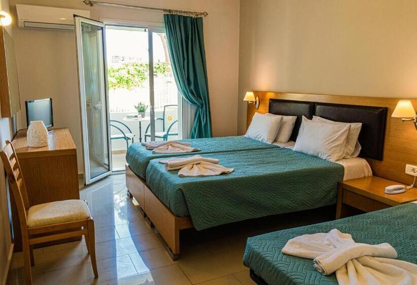 스탠다드 트리플 룸, Denny S Inn