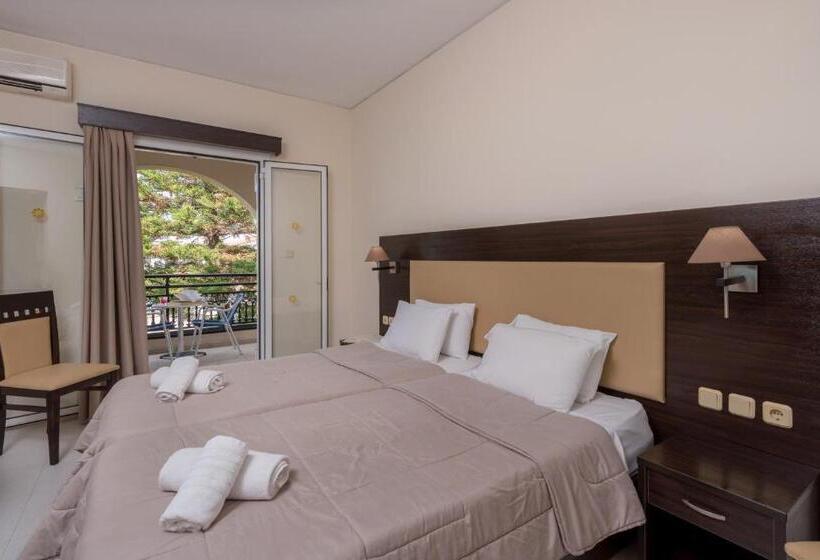 스탠다드 트리플 룸, Denny S Inn