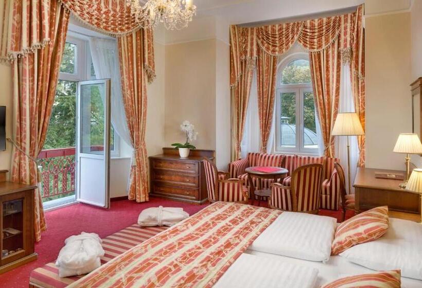 جناح جونيور, Ensana Hvězda  Imperiál  Neapol